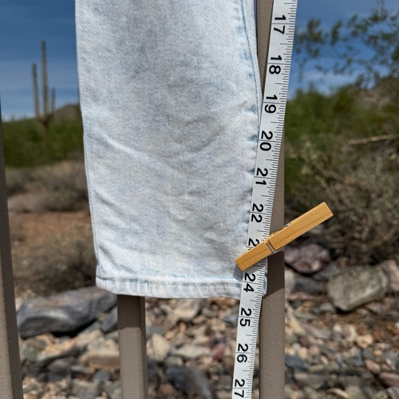 ⬇️Abercrombie & Fitch Size 27 Short Denim - Picture 6 of 9